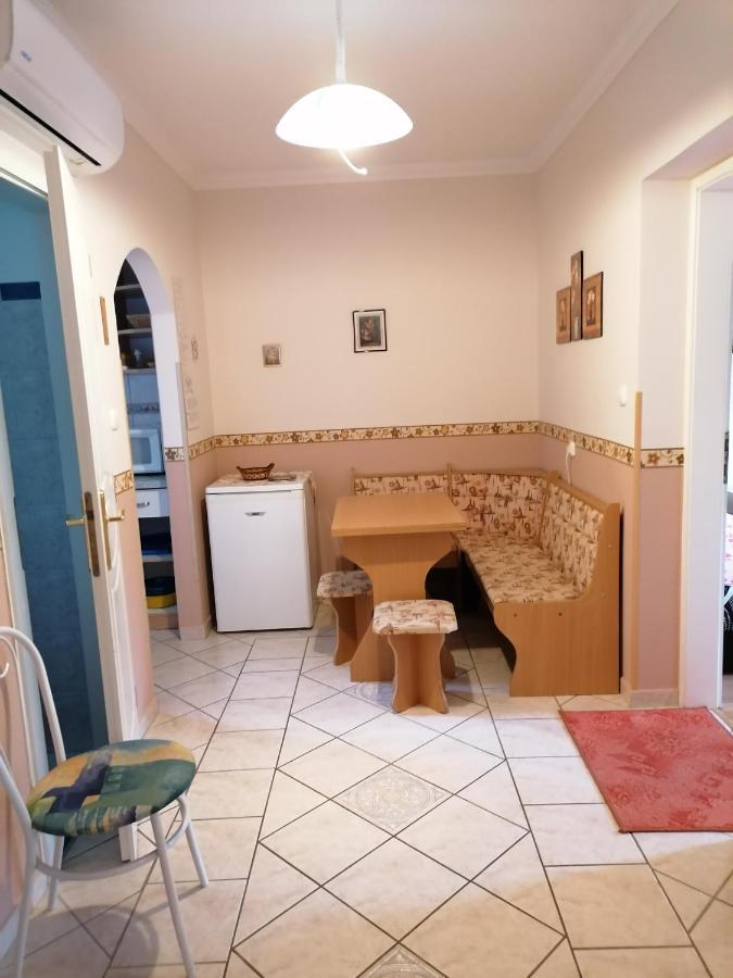 Kaktuszvirag Apartmanhaz Hajduszoboszlo Exterior photo
