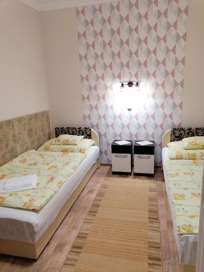 Kaktuszvirag Apartmanhaz Hajduszoboszlo Exterior photo