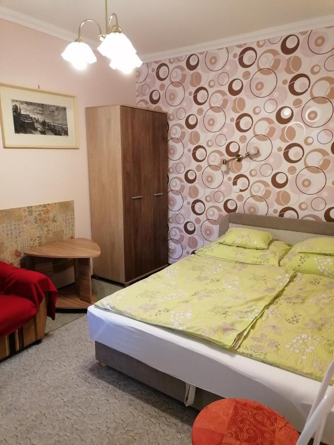 Kaktuszvirag Apartmanhaz Hajduszoboszlo Exterior photo